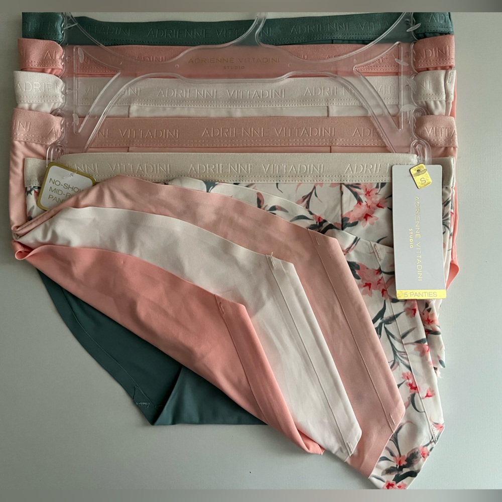 Adrienne Vittadini Silky Soft Laser Cut Tech Sealed No-Show 5 pc Panties set - Picture 2 of 8